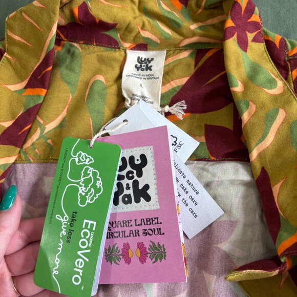 NWT Lucky and Yak Unisex Button Up - Picture 4 of 4
